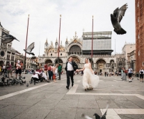 vestuves venecijoje, vestuves dviese uzsienyje, civiline santuoka uzsienyje, italija, vestuves italijoje