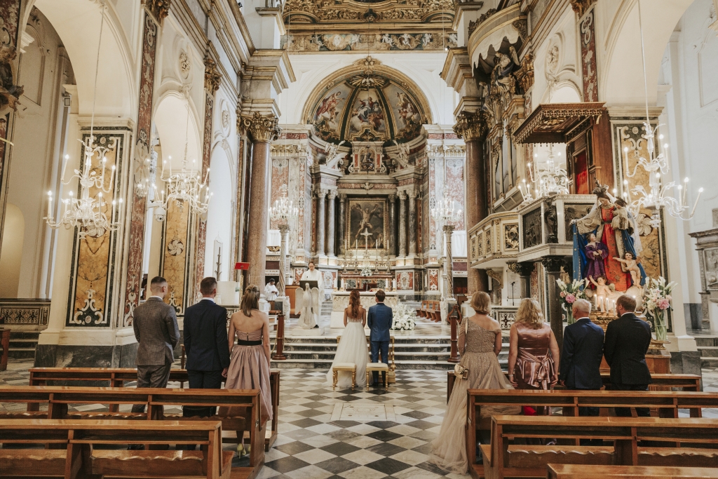 vestuves uzsienyje, vestuves baznycioje uzsienyje, baznytine santuoka italijoje, baznytine santuoka uzsienyje, amalfi katedra, santuoka amalfi katedroje