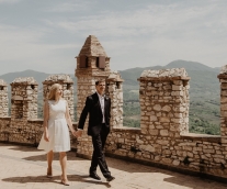 vestuves pilyje, vestuviu atsiliepimas, vestuves italijoje, pilis, italija