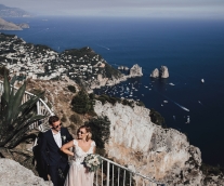 vestuves prie juros, vestuves kapri saloje italijoje, vestuves dviese, prabangios vestuves
