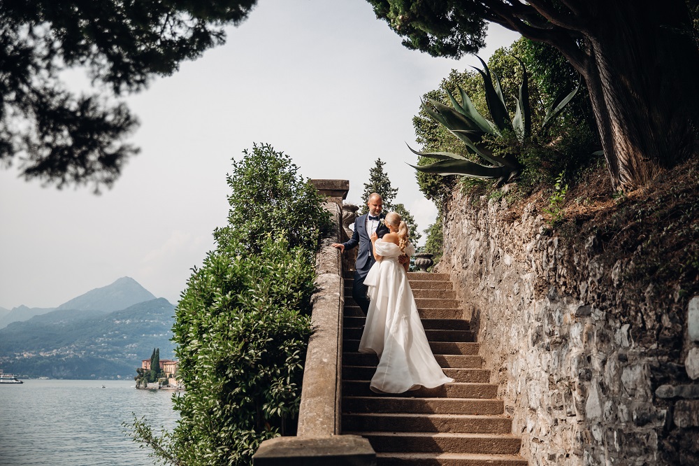vestuves prie komo ezero italijoje